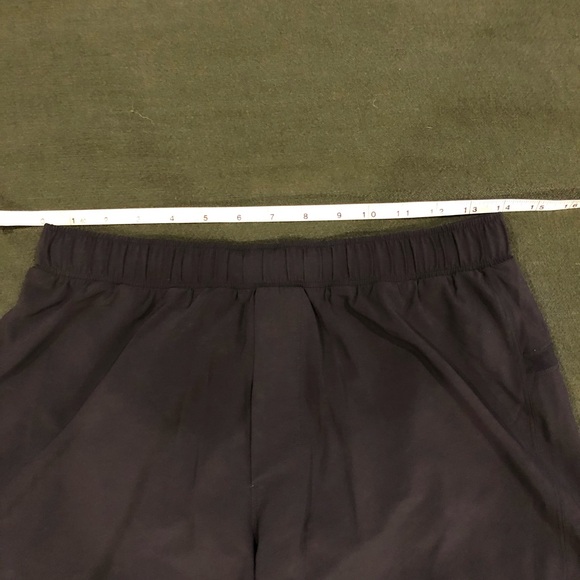 Lululemon London Running men’s shorts M - Picture 9 of 9